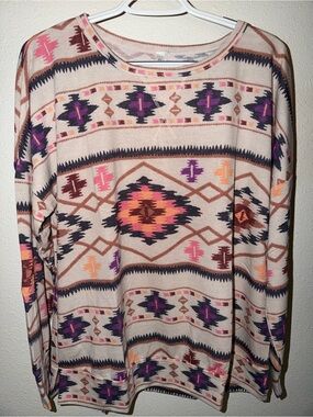 Dear Scarlett Aztec-Print Long Sleeve Pullover NWOT
